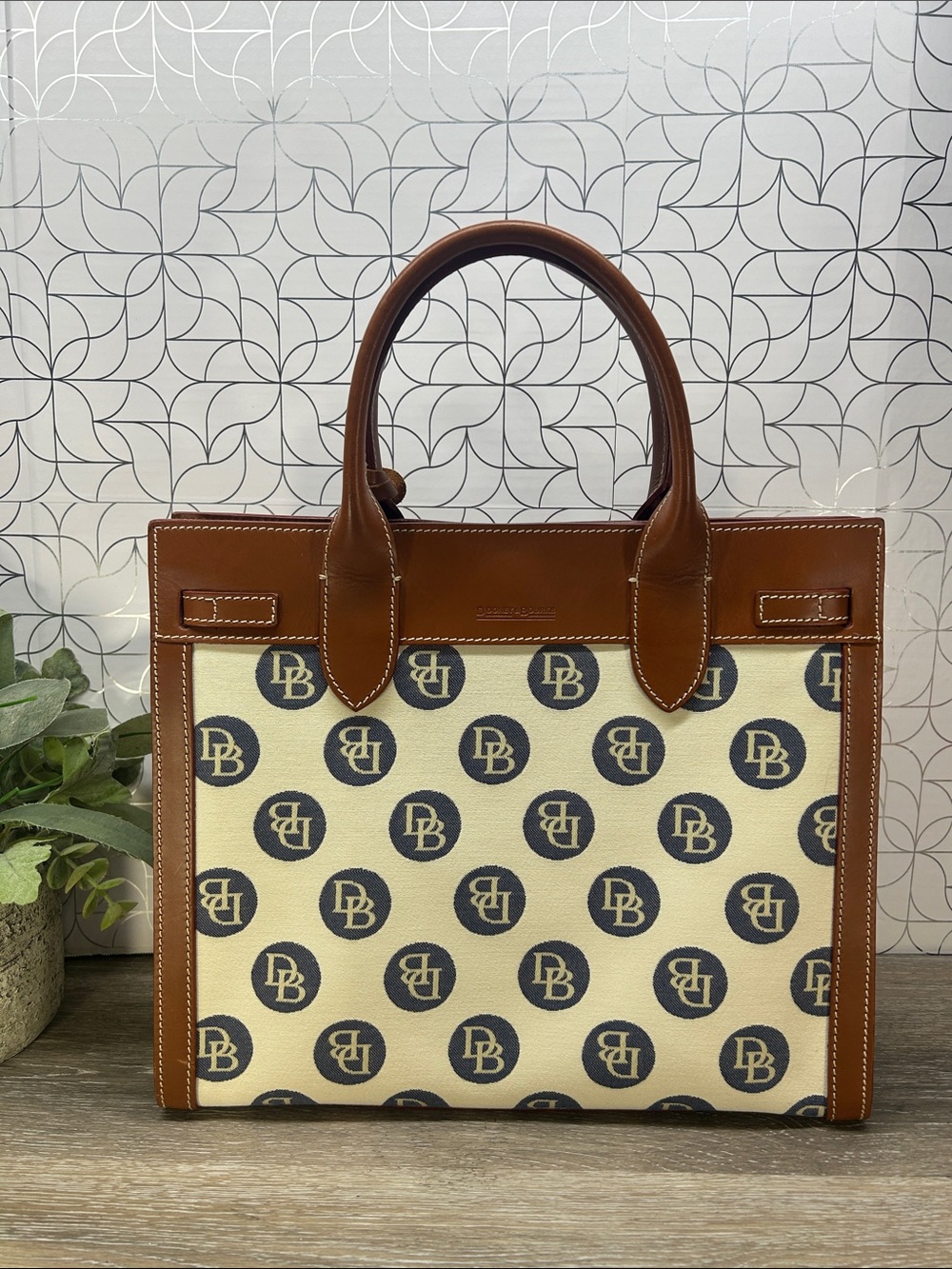 Dooney & Bourke Alto tote bag *made in Italy - Picture 2 of 14